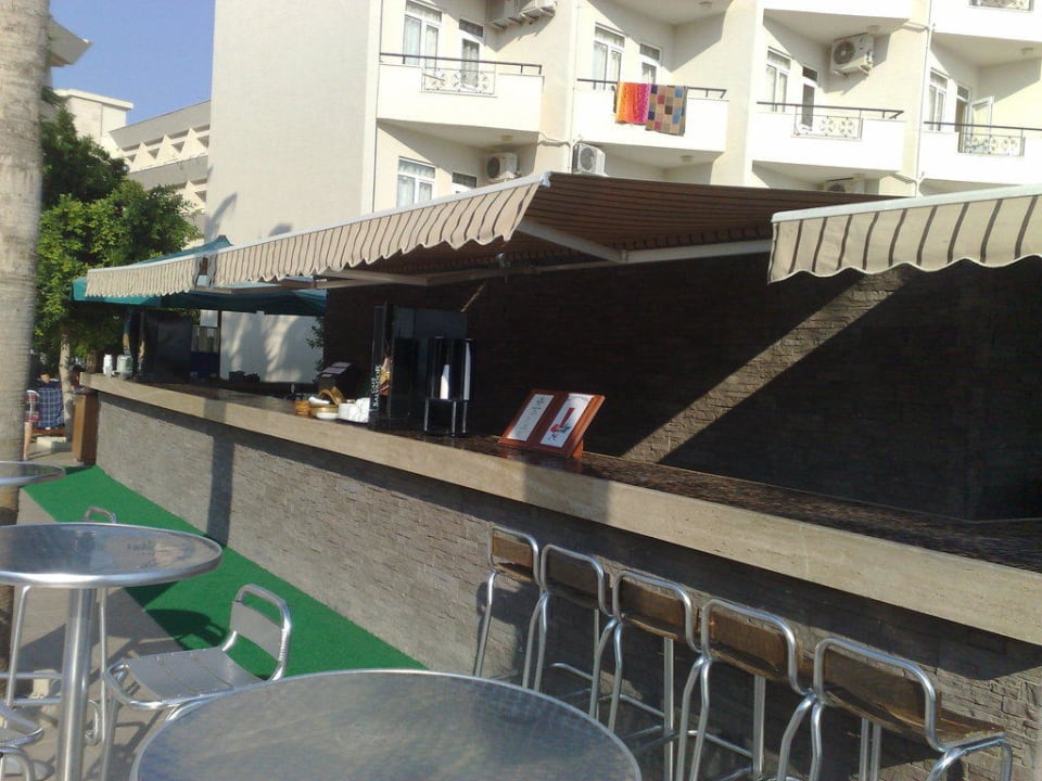 Poolbar Nerton Hotel - Erwachsenenhotel ab 16 Jahren