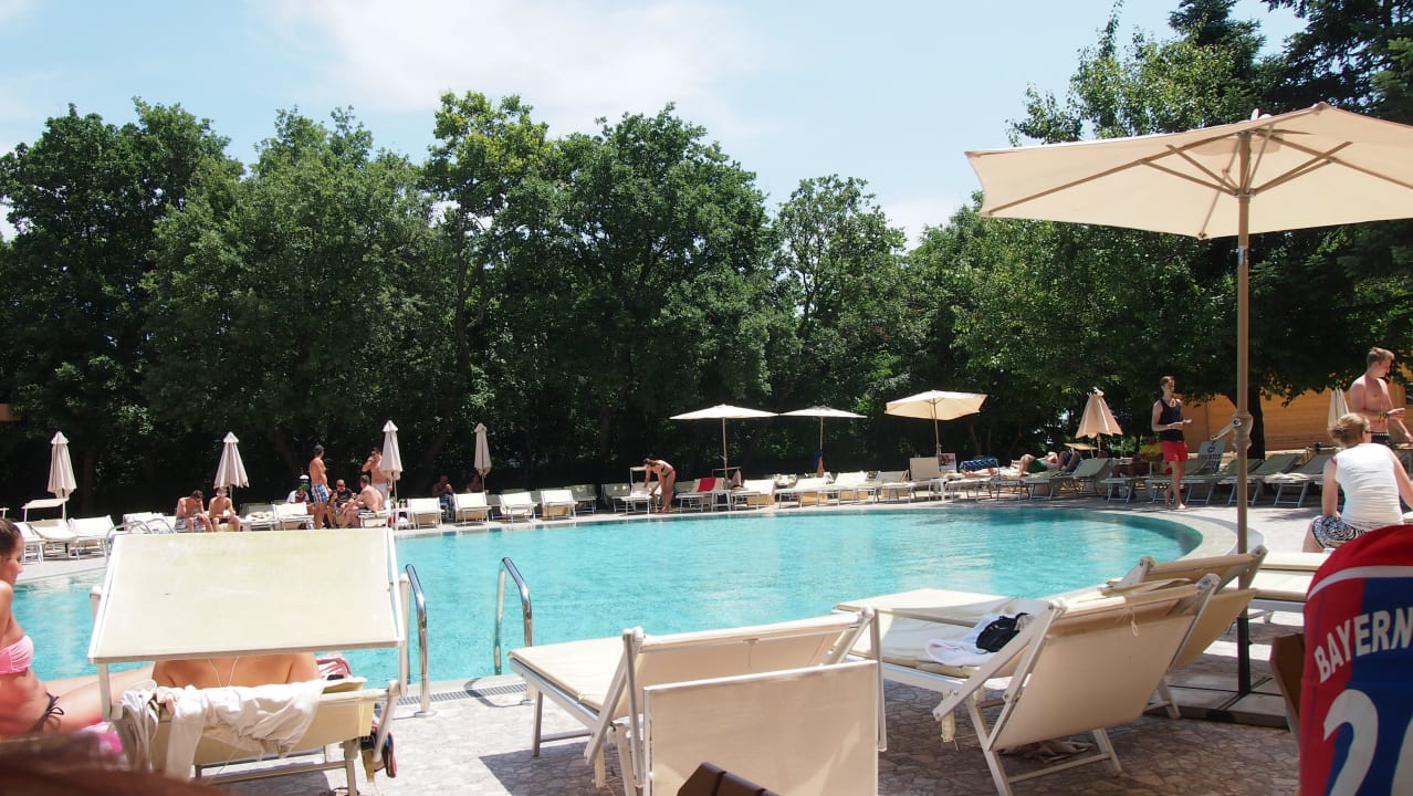 Saubere Poolanlage HVD Viva Club Hotel