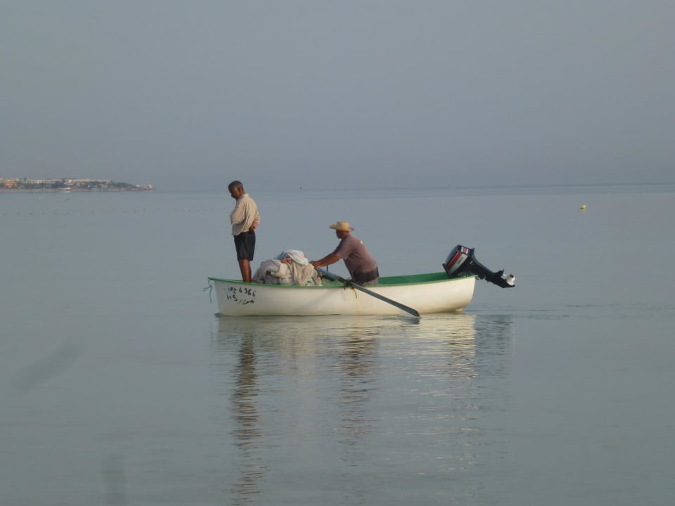 Fischer bei der Arbeit Iberostar Waves Mehari Djerba