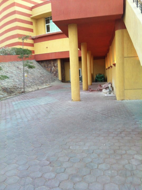Überall Baustelle Malikia Resort Abu Dabbab