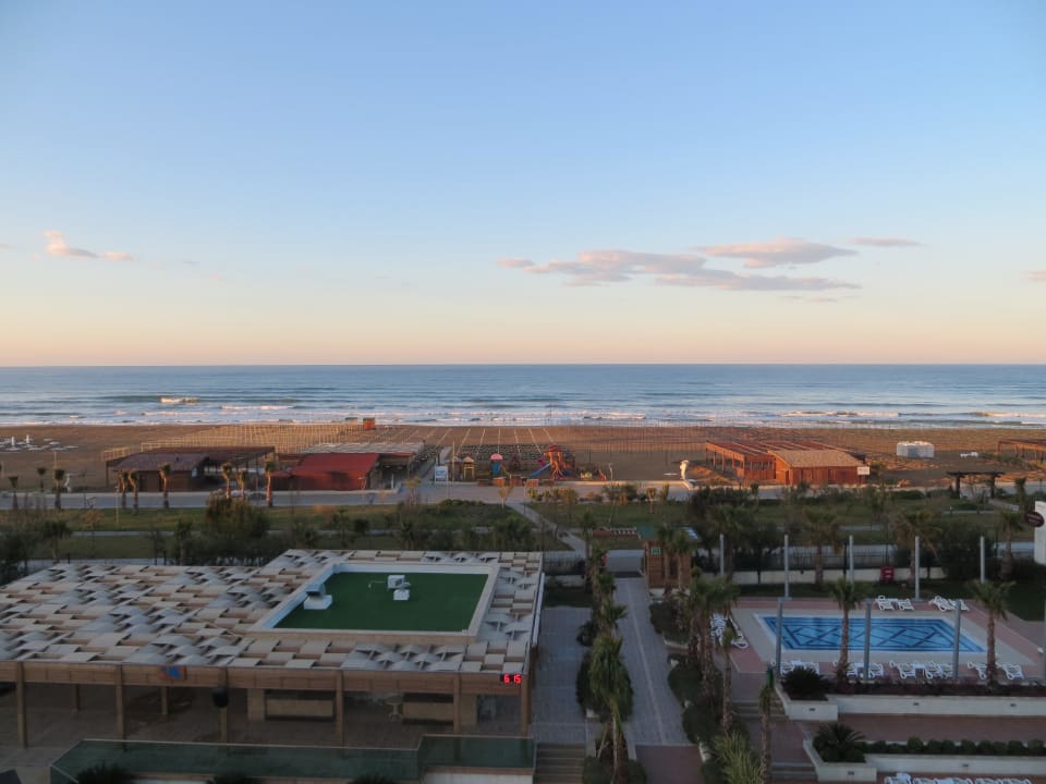 Blick auf den Strand des Hotels Sentido Trendy Verbena Beach