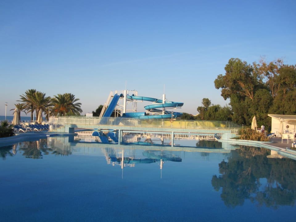 Pool Samira Club