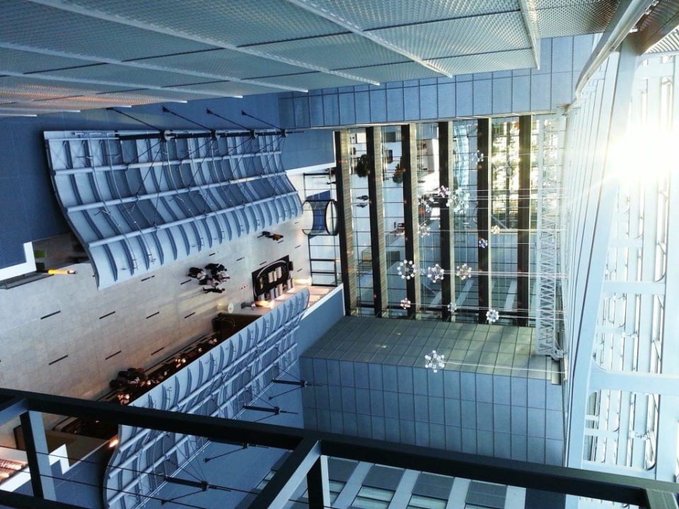 Ausblick in die Lobby Hilton Frankfurt Airport