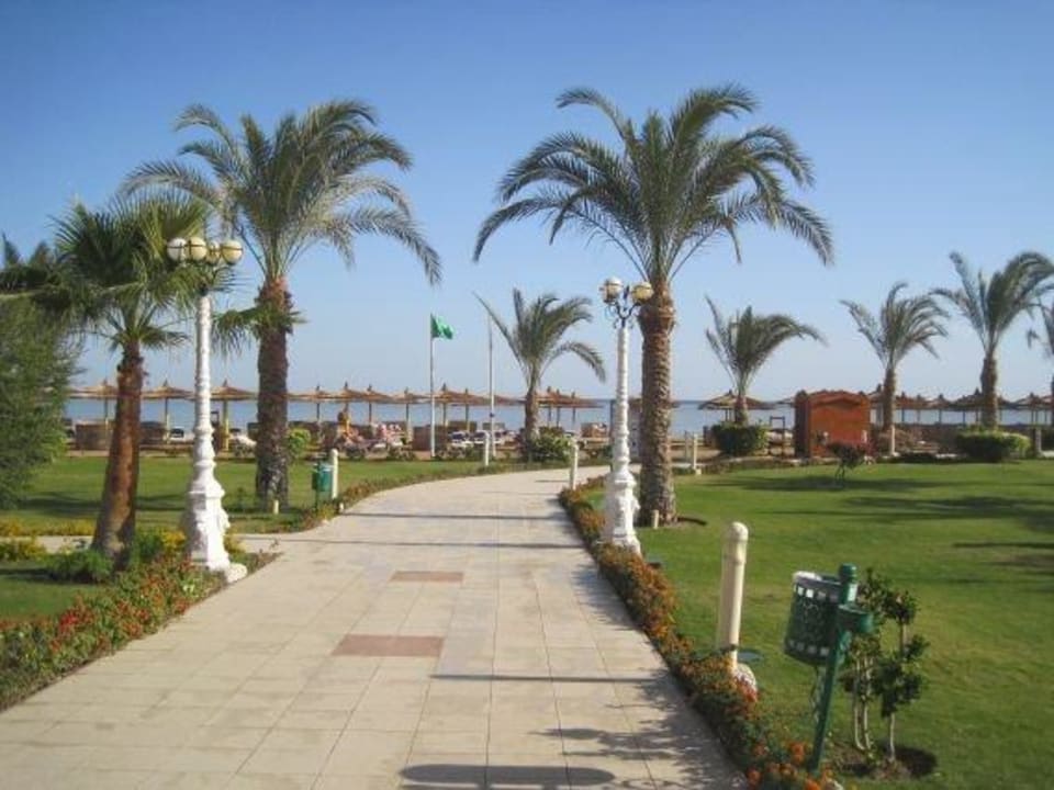Gartenanlage Hotel Titanic Palace