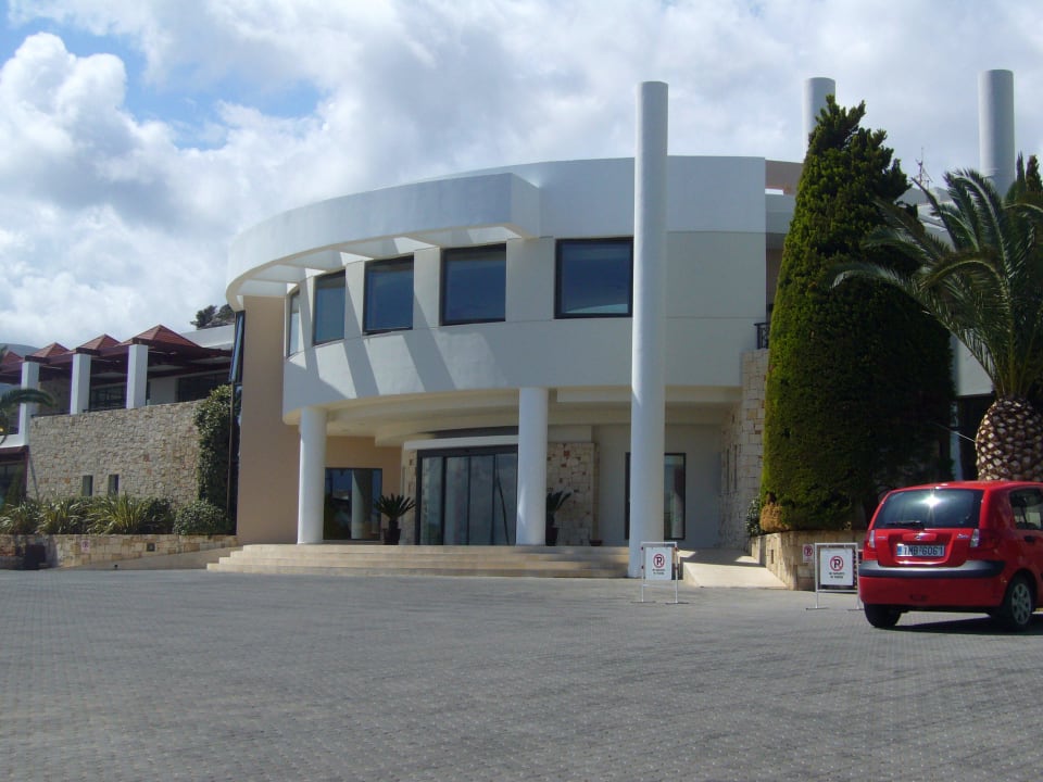Eingangsbereich Grand Hotel Holiday Resort