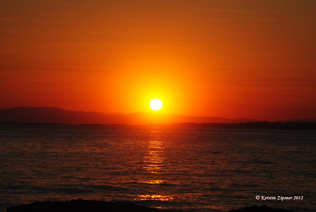 Traumhafter Sonnenuntergang Can Garden Beach