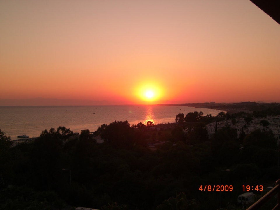 Sonnenuntergang Hotel Grand Side