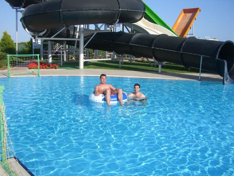 Pool mit Rutschen Saturn Palace Resort Hotel