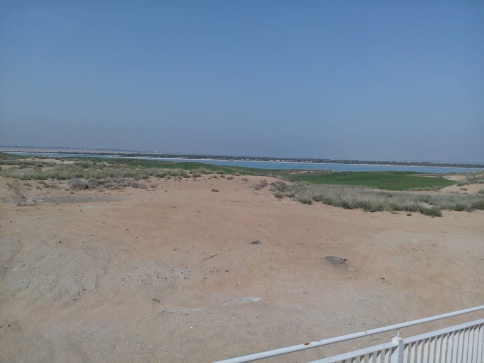 Aussengelände Crowne Plaza Hotel Yas Island