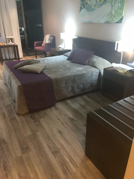 Zimmer Crystal Springs Beach Hotel