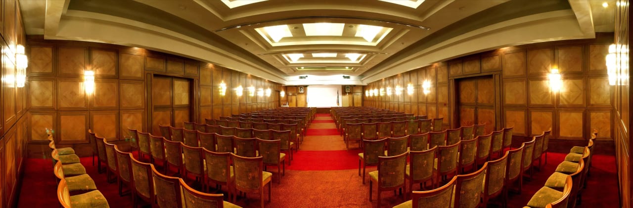 Auditorium Pars International Hotel