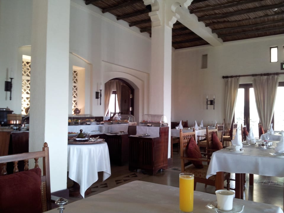 Restaurant mit orientalischem Flair Al Maha, A Luxury Collection Desert Resort & Spa