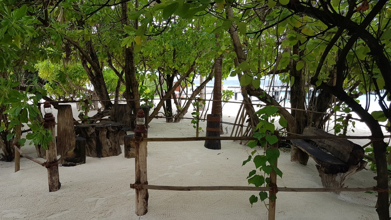 Gartenanlage Komandoo Island Resort & Spa - Adults only