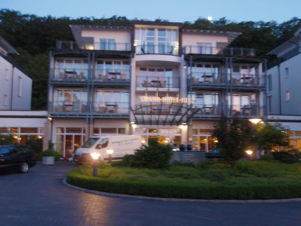 Hotel am Abend Grand Hotel Binz by Private Palace Hotels & Resorts
