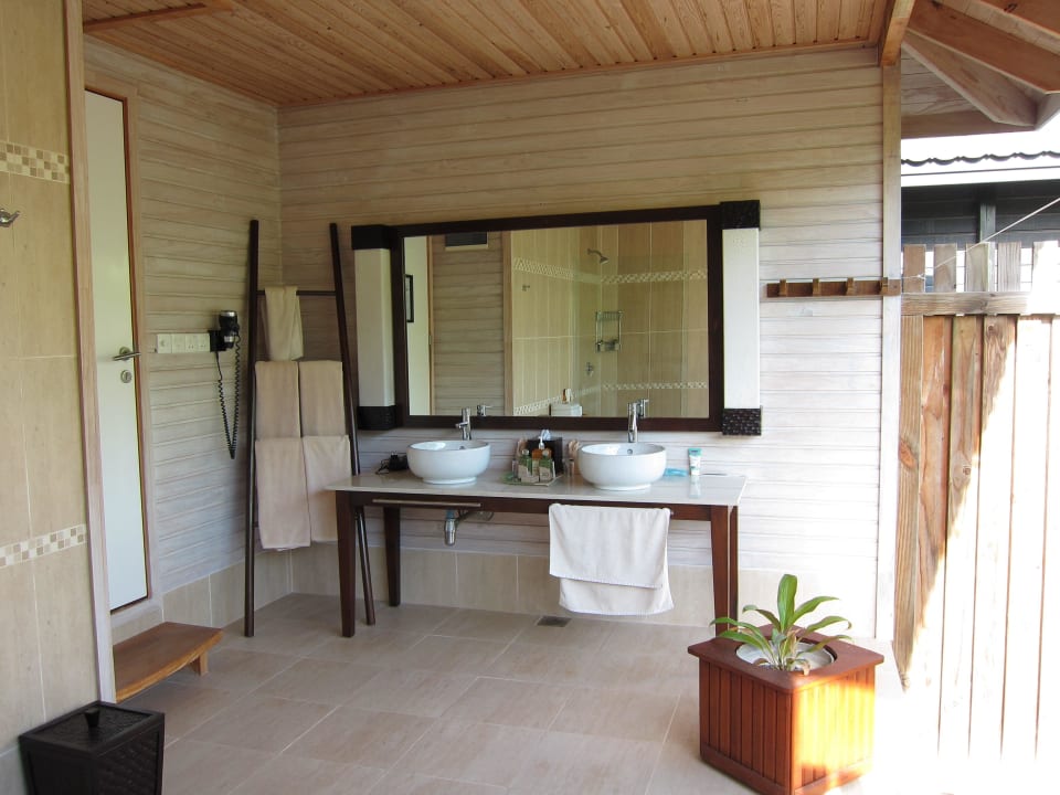 Beach Villa 315 - Tolles Badezimmer Kuredu Island Resort & Spa