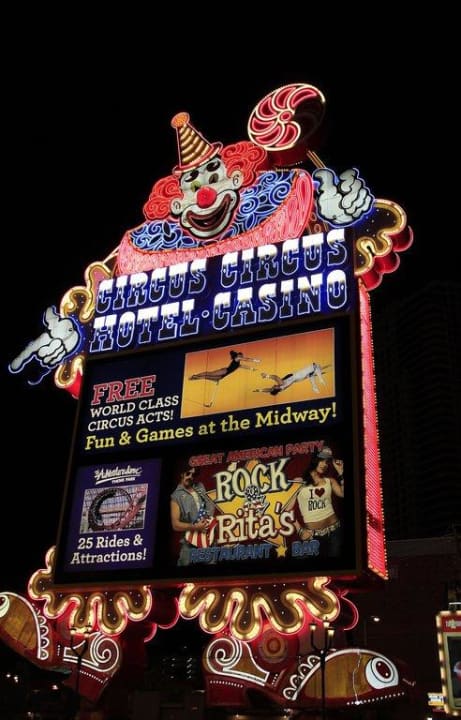 Der Clown in der Nacht Hotel Circus Circus