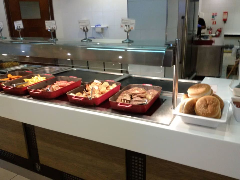 Bei AI Snacks am Nachmittag db San Antonio Hotel + Spa