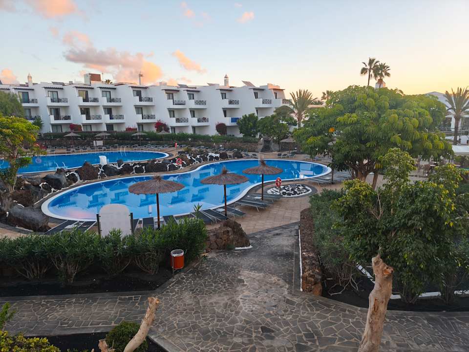 Außenansicht allsun App.-Hotel Albatros