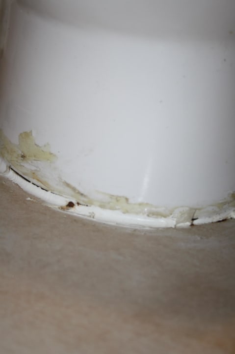 Um die Toilettenschüßel Sunny Village