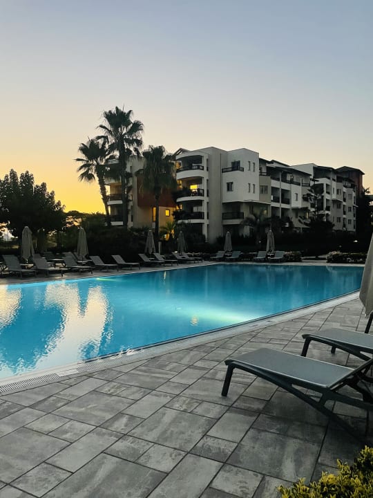 Pool Lara Barut Collection