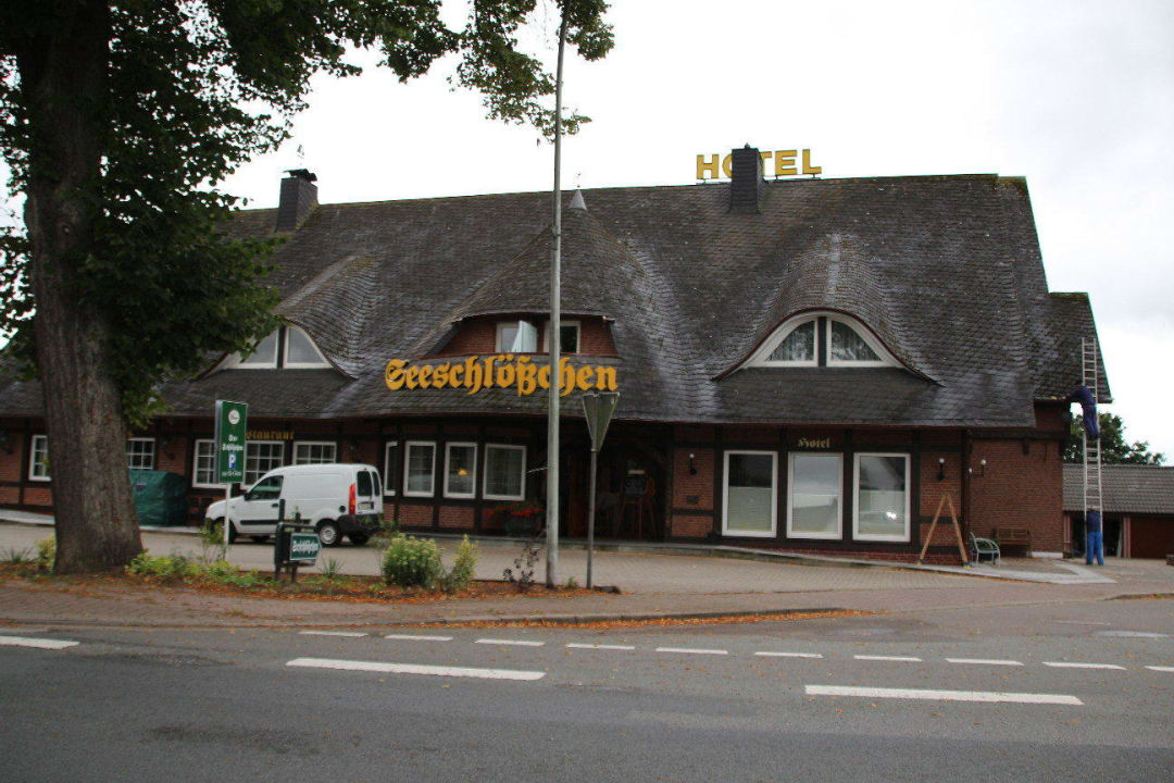 Straßenansicht Hotel Seeschlößchen
