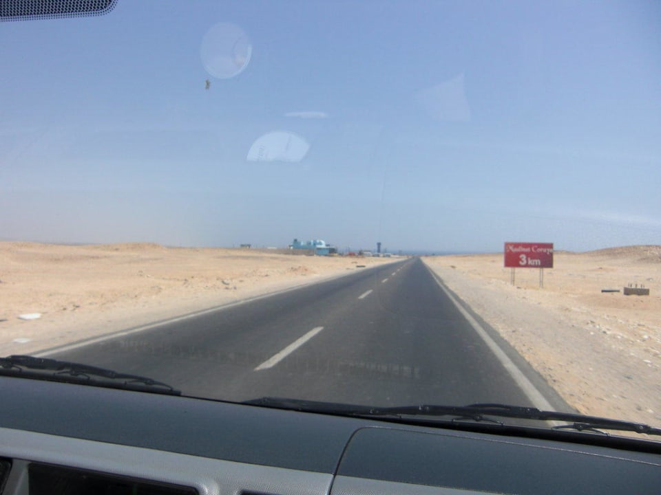 Hotel in der Wüste im nirgendwo Jaz Solaya