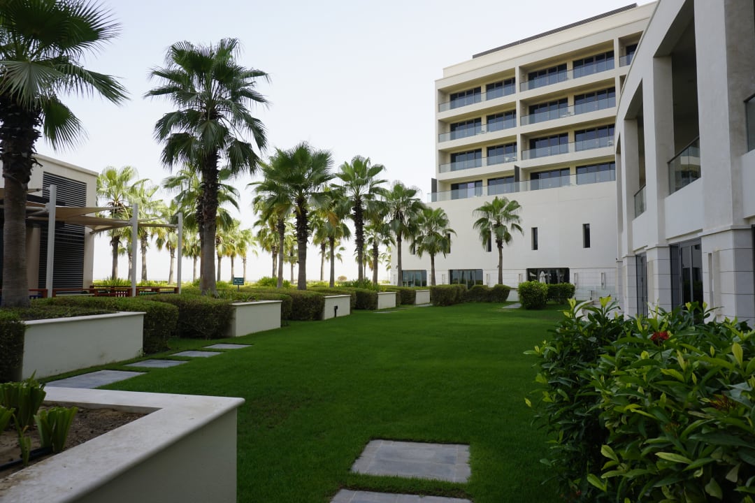 Gartenanlage Crowne Plaza Hotel Yas Island