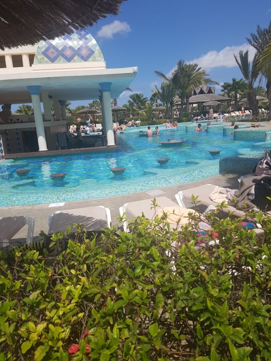 Pool Hotel Riu Karamboa