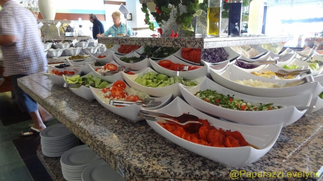 Salade und mehr.... Trendy Aspendos Beach Hotel