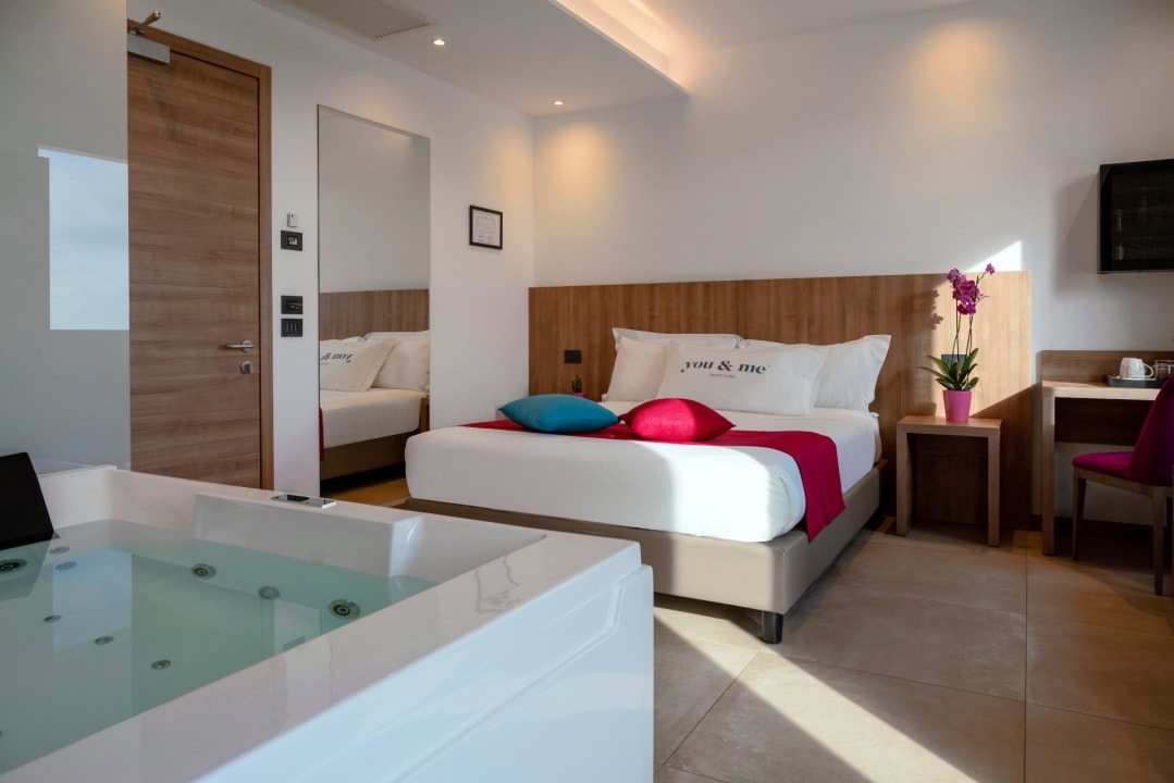 Zimmer You & Me Beach Hotel