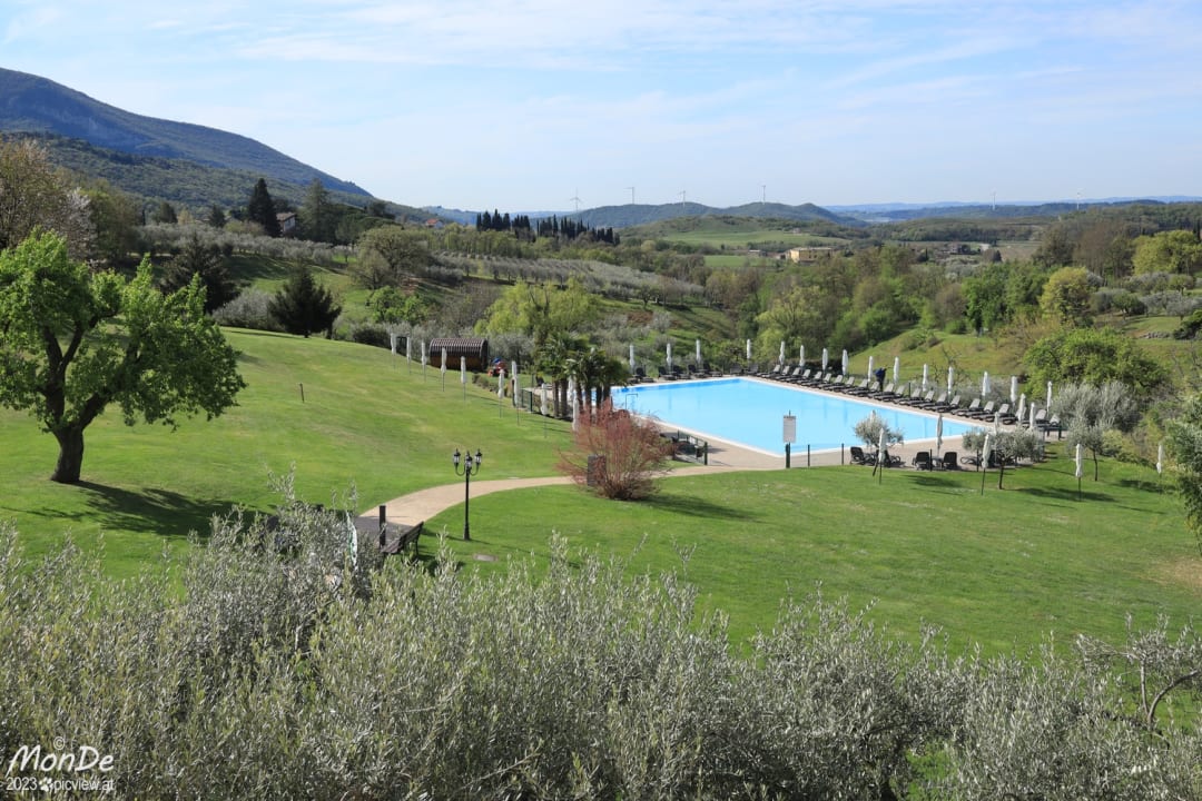 Pool Hotel Villa Cariola
