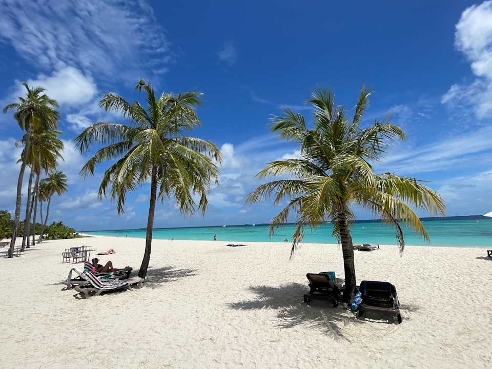 Strand Kuredu Island Resort & Spa