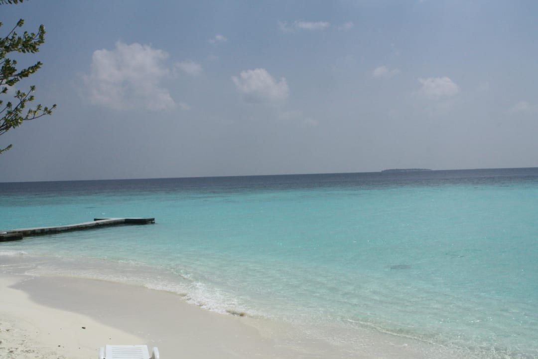 Unser Strand vor Bungalow 250 Adaaran Select Meedhupparu Island Resort - Premium All Inclusive