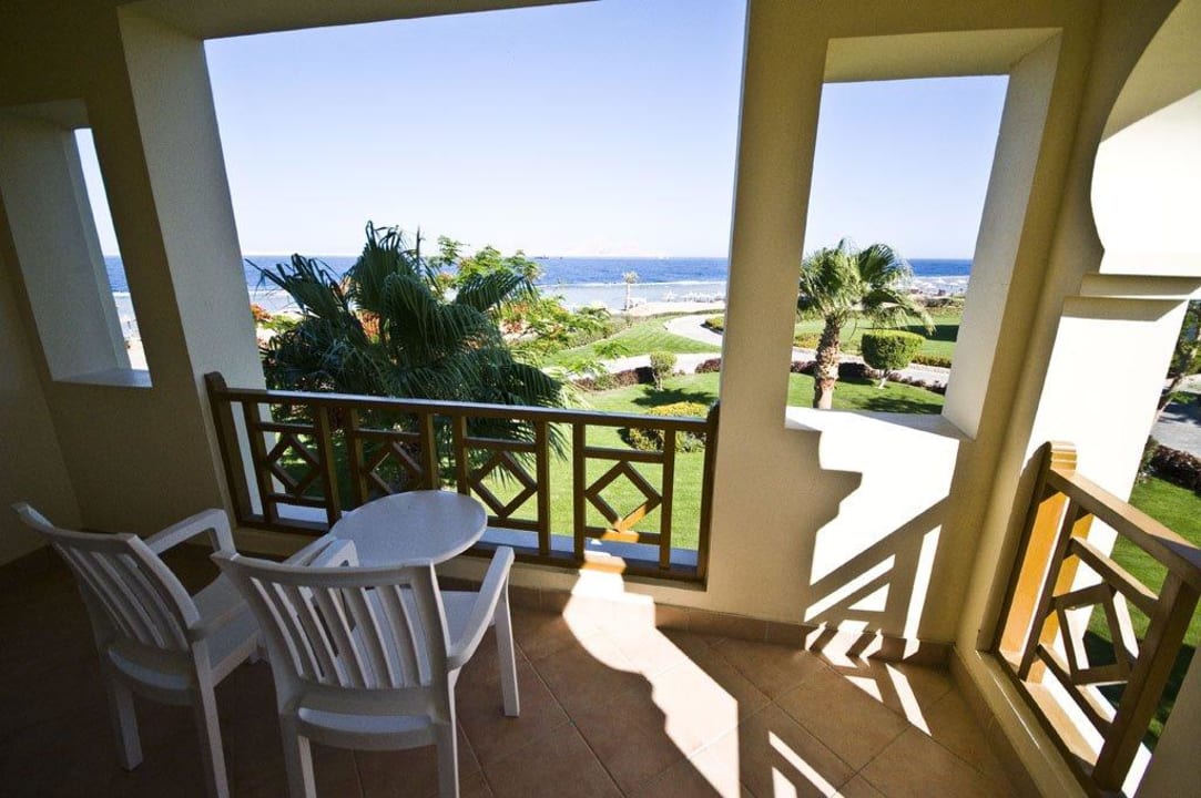 Prywatny balkon Charmillion Club Resort