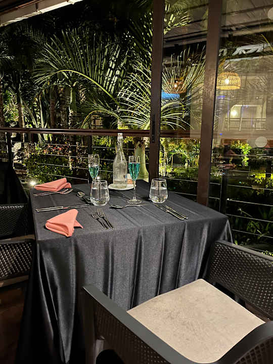 Gastro Lagoon Attitude - Adults only