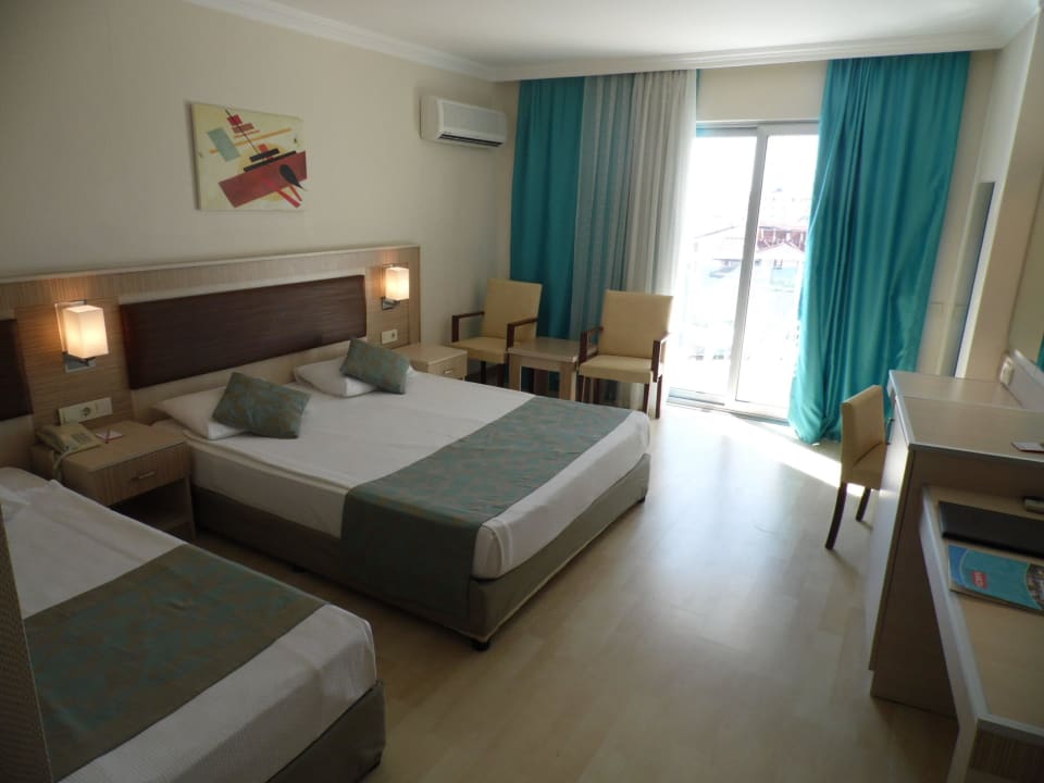 Zimmer Narcia Resort Side