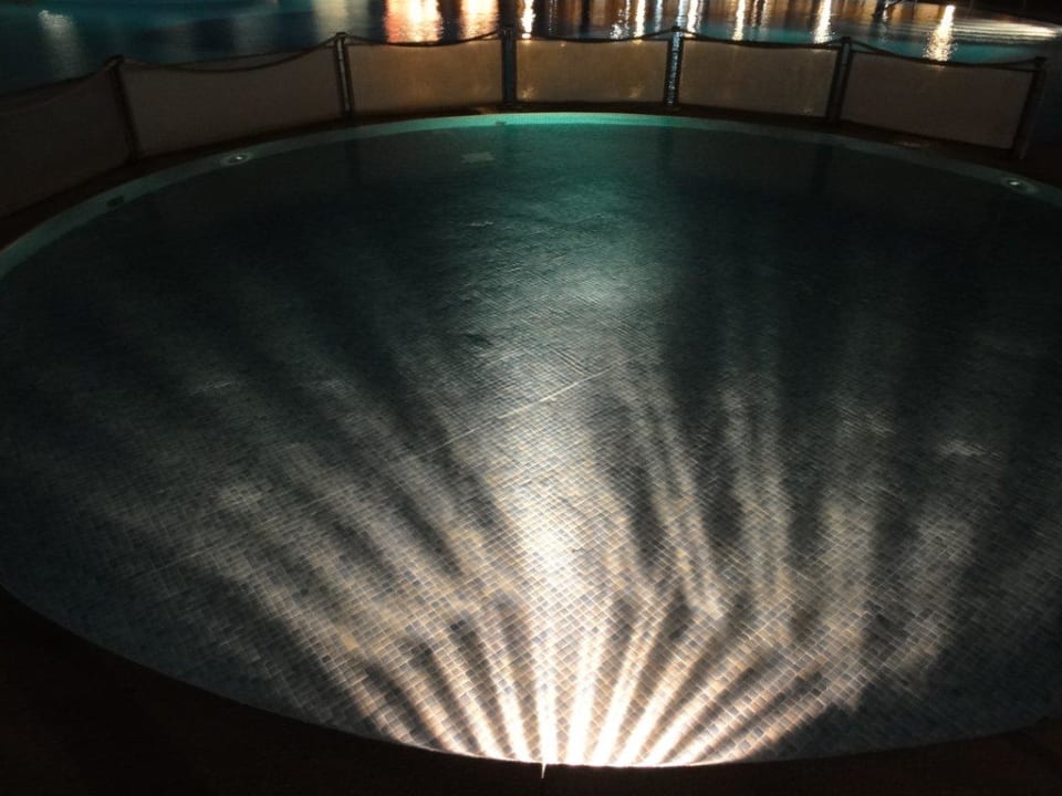 Kinderpool bei Nacht.... blau punta reina