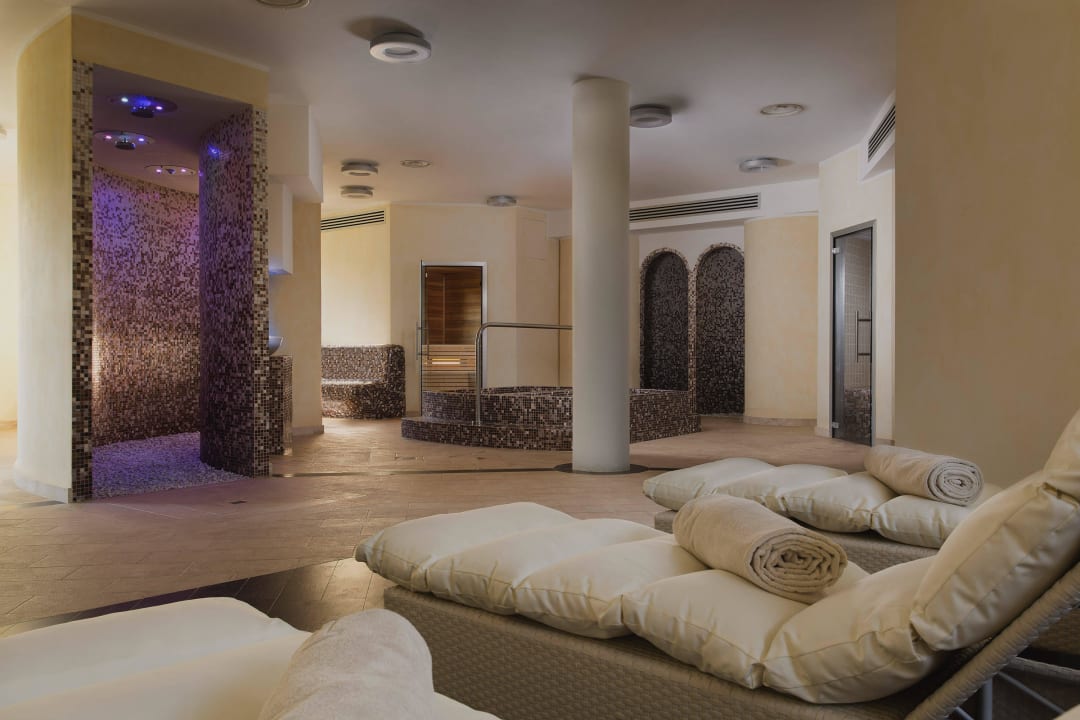 SPA hotel La Rocca Resort & Spa Hotel La Rocca Resort & Spa