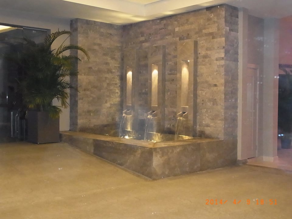 Eingang Spacenter Barut Hemera