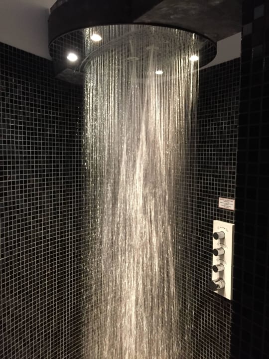 Dusche DELUXE im Innenbereich. Einfach nur TOLL!!! Hotel Bell Rock Europa-Park