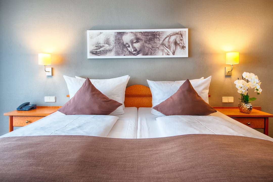 Superior Room Leonardo Hotel Hamburg Airport