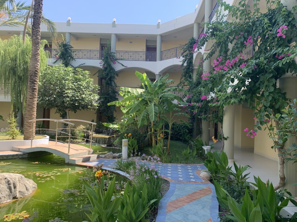 Gartenanlage Atrium Palace Thalasso Spa Resort & Villas