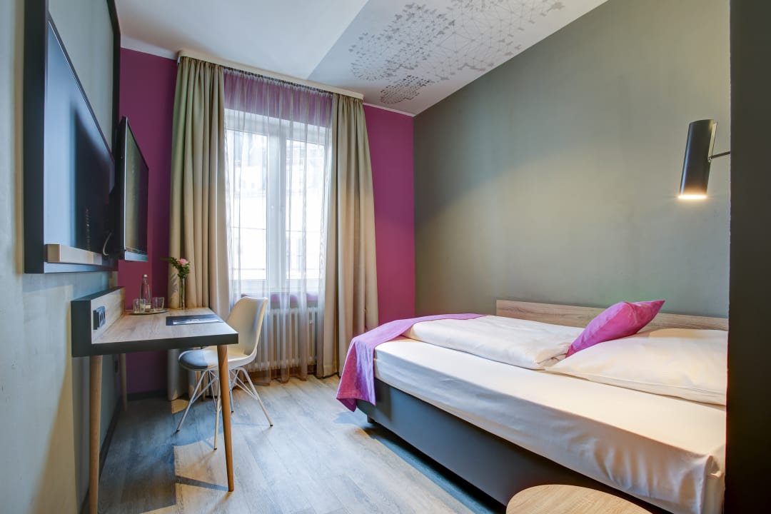 Zimmer Boutique 003 Köln am DOM, Trademark Collection by Wyndham