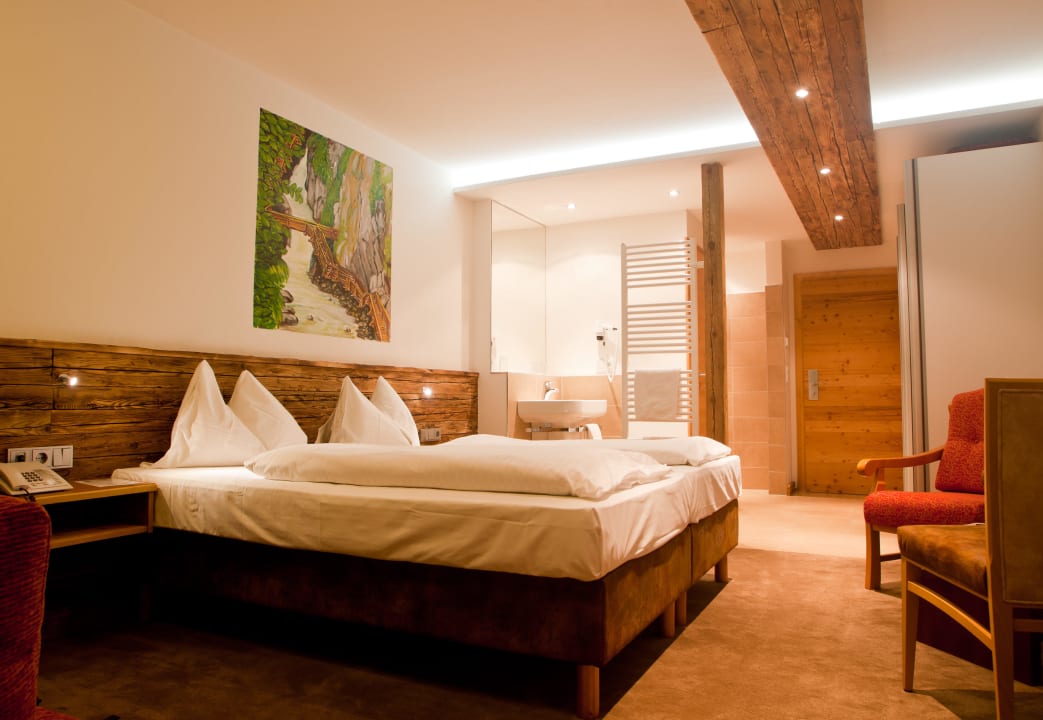 Großzügige Doppelzimmer Enzian  Hotel Gasthof Mitteregger