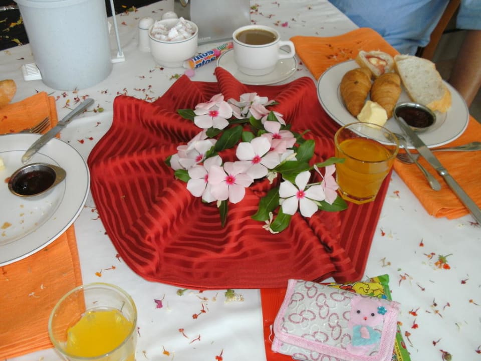 Blumentisch VONRESORT Golden Beach