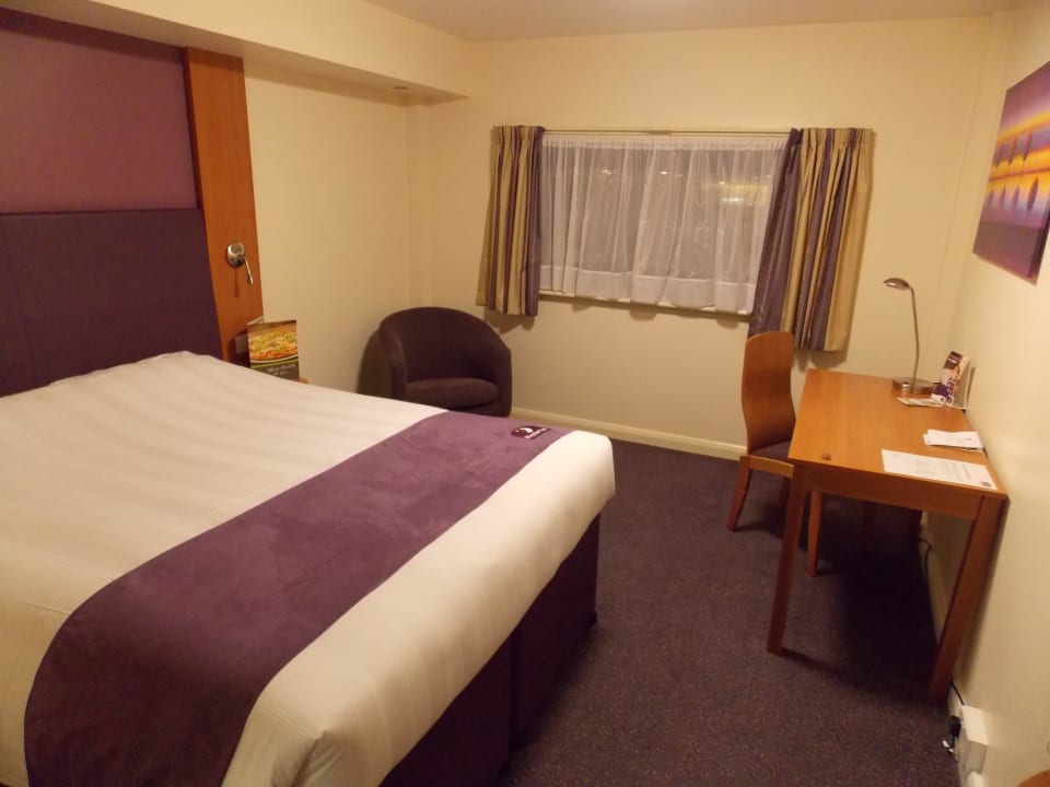 Hotel Premier Inn Manchester Airport Freight Terminal Premier Inn Manchester Airport Runger Lane North
