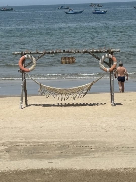 Strand Pandanus Resort