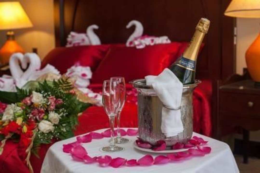 Wedding Package Hotel Mercure Grand Seef