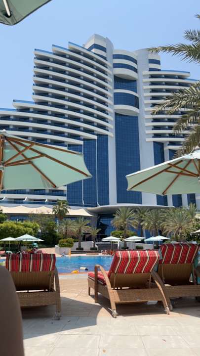 Außenansicht Hotel Le Meridien Al Aqah Beach Resort