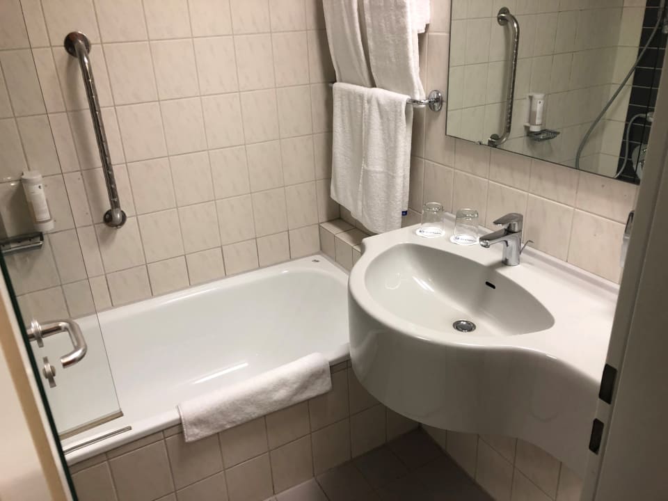 Zimmer B&B Hotel Rastatt